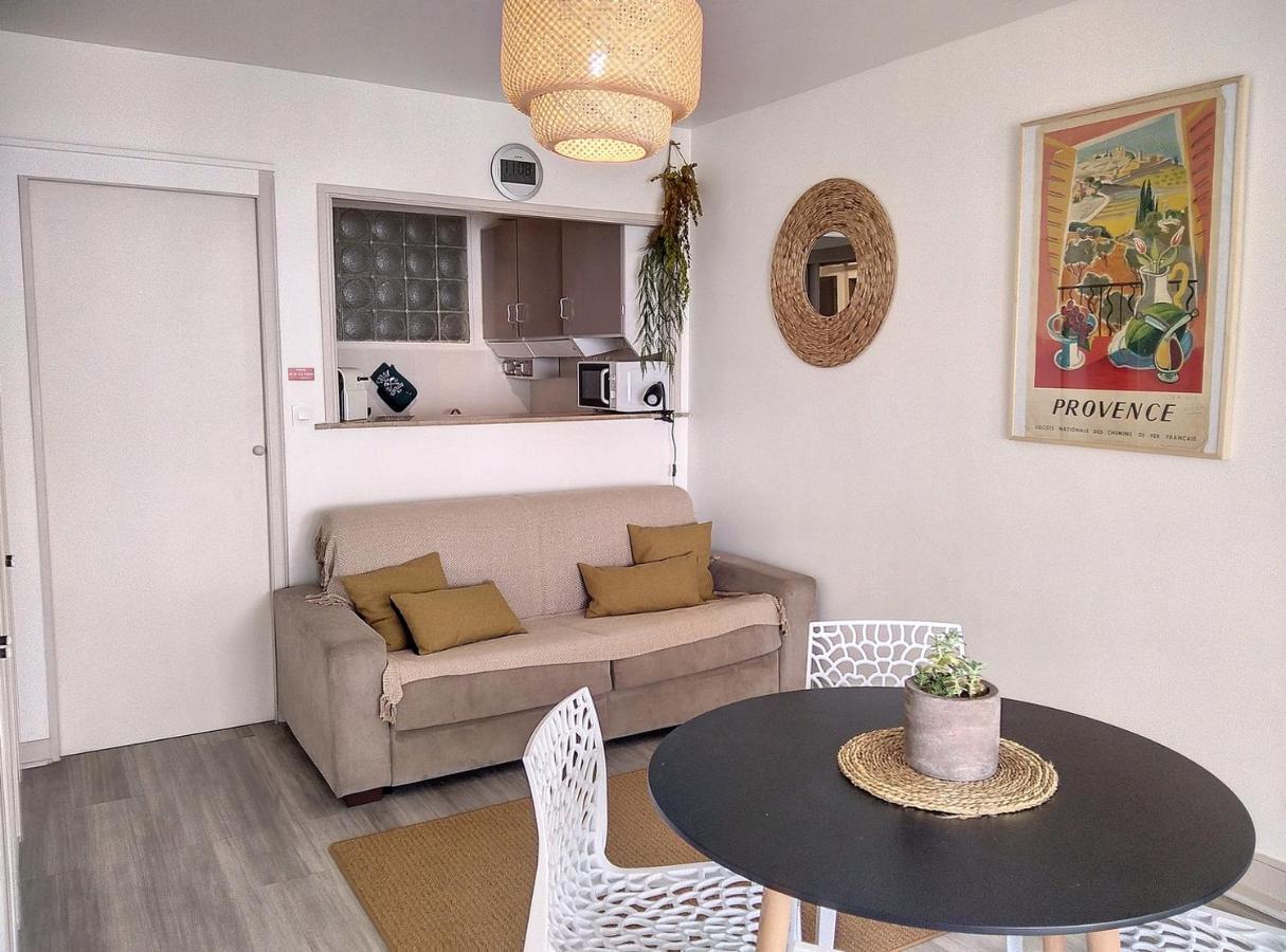 Constellation Apartment Juan-les-Pins Bagian luar foto
